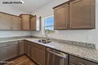 615 Indigo Johnston Drive, Jacksonville, NC 28546 — 4-bedroom home in Onslow Bay, Jacksonville, NC, photo 13 of 33