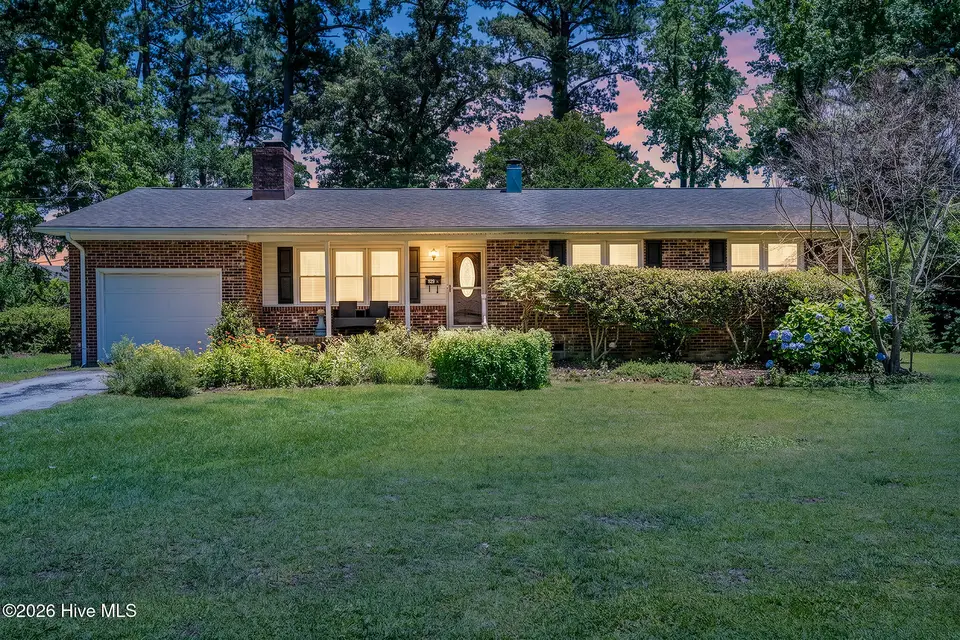 116 Barden Drive, Havelock, NC 28532 — 3-bedroom home in Sherwood Forest, Havelock, NC, photo 1 of 45: 116 Barden Drive, Havelock, NC 28532