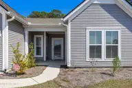 57 Eagle Claw Drive, Calabash, NC 28467 — 3-bedroom home in Eagle Run, Calabash, NC, photo 4 of 39: 57 Eagle Claw Drive
