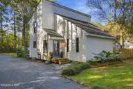 617 Hidden Valley Road, Wilmington, NC 28409 — 3-bedroom home in Hidden Valley, Wilmington, NC, photo 3 of 49: 617_hidden_valley_rd_002