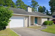 621 Walden Place, Jacksonville, NC 28546 — 3-bedroom home in Branchwood, Jacksonville, NC, photo 4 of 56