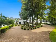 427 Shoreline Drive W, Sunset Beach, NC 28468 — 4-bedroom waterfront home in Twin Lakes, Sunset Beach, NC, photo 5 of 68
