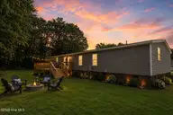 107 Heather Glen Drive, Goldsboro, NC 27530 — 5-bedroom manufactured home in Heather Glen, Goldsboro, NC, photo 2 of 7