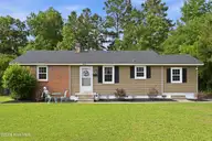 402 Clyde Drive, Jacksonville, NC 28540 — 3-bedroom home in Northwoods, Jacksonville, NC, photo 1 of 40