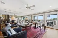 22 Batts Hill Road, New Bern, NC 28562 — 3-bedroom waterfront townhome in Olde Towne, New Bern, NC, photo 5 of 58: 32-web-or-mls-0C0A6545