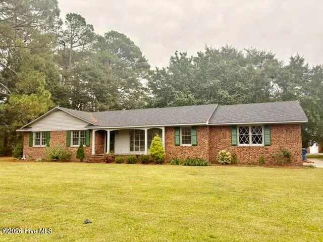 2301 Rouse Road, Kinston, NC 28504 — 3-bedroom home, Kinston, NC, photo 1 of 26: IMG_3642