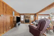 226 Shady Banks Beach Road, Washington, NC 27889 — 3-bedroom waterfront home in Shady Banks, Washington, NC, photo 10 of 56: 25-web-or-mls-LHV_8767