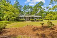 1003 Robinwood Road, Aberdeen, NC 28315 — 3-bedroom home in Forest Hills, Aberdeen, NC, photo 2 of 30: DSC01582