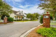 108 22 Macgregor Drive, Beaufort, NC 28516 — lot in The Oaks at Beaufort, Beaufort, NC, photo 16 of 33: 18-web-or-mls-45-print-chadwick-visuals-