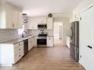 1003 Bateman Drive, Elizabeth City, NC 27909 — 4-bedroom home in Bateman Estates, Elizabeth City, NC, photo 8 of 21: listing_7