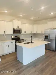 29 Joyner Park Drive, Rocky Mount, NC 27803 — 3-bedroom townhome in Joyner Park, Rocky Mount, NC, photo 7 of 31: IMG_5298