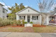 707 Grace Street, Wilmington, NC 28401 — 4-bedroom home in Historic District, Wilmington, NC, photo 1 of 24: 001_img_4005_369