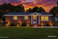 705 Holbrooke Avenue, Wilmington, NC 28412 — 3-bedroom home in Victoria Village, Wilmington, NC, photo 3 of 35