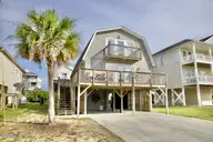 2016 N New River Drive, Surf City, NC 28445 — 4-bedroom waterfront home in Old Settlers Beach, Surf City, NC, photo 4 of 56