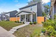 905 Walnut Street, Wilmington, NC 28401 — 3-bedroom home in Rankin Place North, Wilmington, NC, photo 5 of 36: 4_front exterior