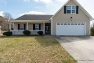 200 Chandler Simpson Court, Beulaville, NC 28518 — 4-bedroom home in Simpsons Crossing, Beulaville, NC, photo 5 of 41: 200 Chandler Simpson-5