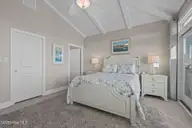 102 E Summer Place, Emerald Isle, NC 28594 — 4-bedroom waterfront home in Emerald Isle By The Sea, Emerald Isle, NC, photo 23 of 61: 102 E Summer Place