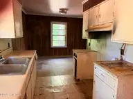 609 Swamp Road, Pantego, NC 27860 — 3-bedroom home, Pantego, NC, photo 4 of 16: IMG_1620