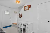 199 Highway 101, Beaufort, NC 28516 — 3-bedroom home, Beaufort, NC, photo 12 of 53: foyer