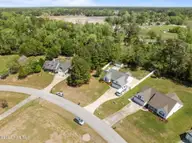 116 Bur Oaks Boulevard, Newport, NC 28570 — 3-bedroom home in Bur Oaks, Newport, NC, photo 18 of 49: 18-web-or-mls-116 Bur Oaks Blvd 018