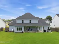 105 Tundra Trail, Swansboro, NC 28584 — 5-bedroom home in Swansgate, Swansboro, NC, photo 5 of 54