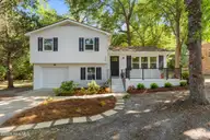 134 Channel Haven Drive S, Wilmington, NC 28409 — 3-bedroom waterfront home in Channel Haven, Wilmington, NC, photo 6 of 37