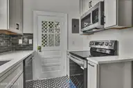 401 Dock Street, Wilmington, NC 28401 — 2-bedroom condo in Historic District, Wilmington, NC, photo 19 of 42