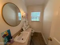 2304 Sulgrave Drive NW, Wilson, NC 27896 — 5-bedroom home in Thorpshire Farms, Wilson, NC, photo 6 of 48: IMG_7577