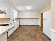 320 Northern Boulevard, Wilmington, NC 28401 — 4-bedroom home in Sunset Park, Wilmington, NC, photo 20 of 74: Photo Oct 21 2026, 9 40 27 AM (64)