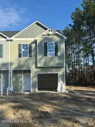 108 Crab Claw Spit Lane, Jacksonville, NC 28546 — 3-bedroom townhome in Towne Pointe, Jacksonville, NC, photo 1 of 40: IMG_2324