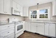 809 Pine Valley Drive, Wilmington, NC 28409 — 4-bedroom home in Pine Valley Estates, Wilmington, NC, photo 6 of 30
