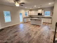816 Hidden Bridge Drive, Jacksonville, NC 28546 — 5-bedroom home in Towne Pointe, Jacksonville, NC, photo 8 of 17