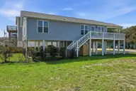 625 S Fourth Avenue, Kure Beach, NC 28449 — 3-bedroom home, Kure Beach, NC, photo 3 of 72: 3_625_S_4th_Ave_-_photos_064