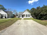 2556 Pond Drive N, Wilson, NC 27896 — 2-bedroom home in Newton Pond, Wilson, NC, photo 2 of 16: IMG_1217