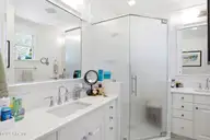 312 Causeway Drive Unit A, Wrightsville Beach, NC 28480 — 3-bedroom waterfront condo, Wrightsville Beach, NC, photo 17 of 65: private bathroom