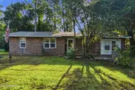 528 Oci Drive, Jacksonville, NC 28540 — 3-bedroom home in Kenwood Homes, Jacksonville, NC, photo 1 of 27