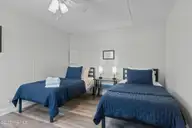 223 Pettiford Road, Peletier, NC 28584 — 3-bedroom waterfront manufactured home in Pettiford Point, Peletier, NC, photo 8 of 34: 4-web-or-mls-1S3A9684