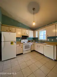 234 Cedar Creek Drive, Jacksonville, NC 28540 — 2-bedroom townhome in Cedar Creek, Jacksonville, NC, photo 4 of 15: 6b kitchen 234 Cedar Creek Dr Jacksonvil