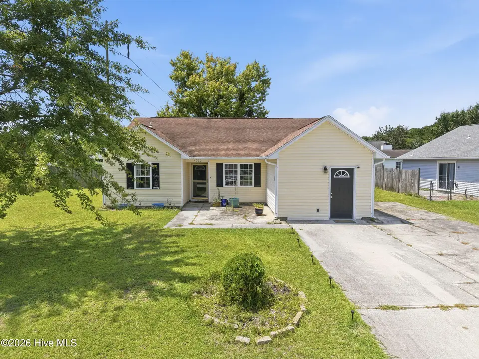 1020 Furia Drive, Jacksonville, NC 28540 — 3-bedroom home in Springdale Acres, Jacksonville, NC, photo 1 of 46
