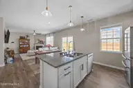 1015 Montford Drive, New Bern, NC 28562 — 3-bedroom home in West New Bern, New Bern, NC, photo 8 of 44: 29-web-or-mls-0C0A1183