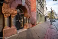 21 N Front Street 3b1, Wilmington, NC 28401 — 1-bedroom condo in Historic District, Wilmington, NC, photo 21 of 32: 20-streetscape_from_entry