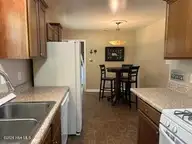 2915 Monroe Drive, New Bern, NC 28562 — 3-bedroom home in Southgate, New Bern, NC, photo 5 of 19: IMG_1015