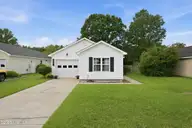 124 Buckskin Drive, New Bern, NC 28562 — 3-bedroom home in Surrey Downs, New Bern, NC, photo 1 of 25: 1-web-or-mls-DSC_1299