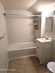 304 Reid Street E, Wilson, NC 27893 — 2-bedroom home, Wilson, NC, photo 6 of 10: 304 Reid St. E (15)