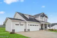 46 Grady Farm Way, Benson, NC 27504 — 4-bedroom home in Margot Manor, Benson, NC, photo 2 of 40: 002_jam05006_629