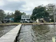157 S River Drive, Beaufort, NC 28516 — 3-bedroom waterfront home in Sportsman Village, Beaufort, NC, photo 22 of 28: IMG_9365