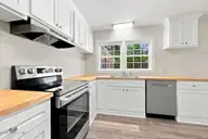 2554 E Forest Drive, Newport, NC 28570 — 5-bedroom home in West Newport, Newport, NC, photo 10 of 54: Kitchen