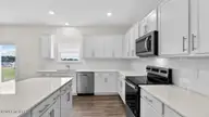 3061 Platinum Circle, West End, NC 27376 — 4-bedroom home in Gretchen Pines, West End, NC, photo 14 of 38: Kitchen