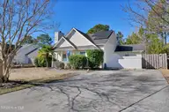 2107 White Road, Wilmington, NC 28411 — 3-bedroom home in Meadowbrook, Wilmington, NC, photo 2 of 30