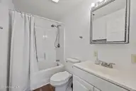 321 Miller Boulevard, Havelock, NC 28532 — 3-bedroom home in Havelock Park, Havelock, NC, photo 18 of 23: Full Bath